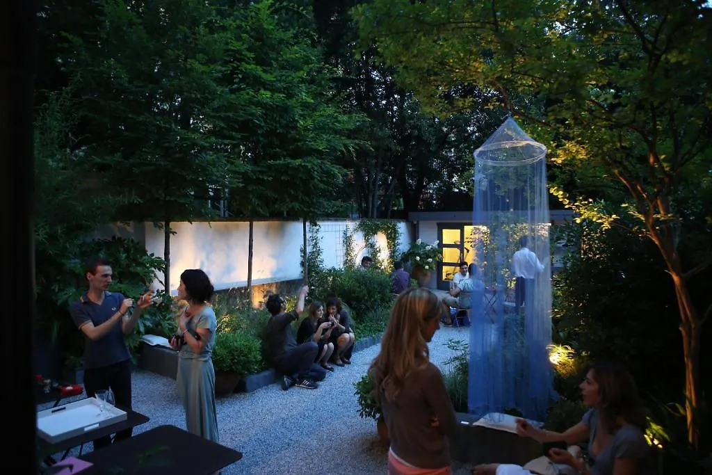 ** Affittacamere Hotel Rosso Segnale Milano Italia