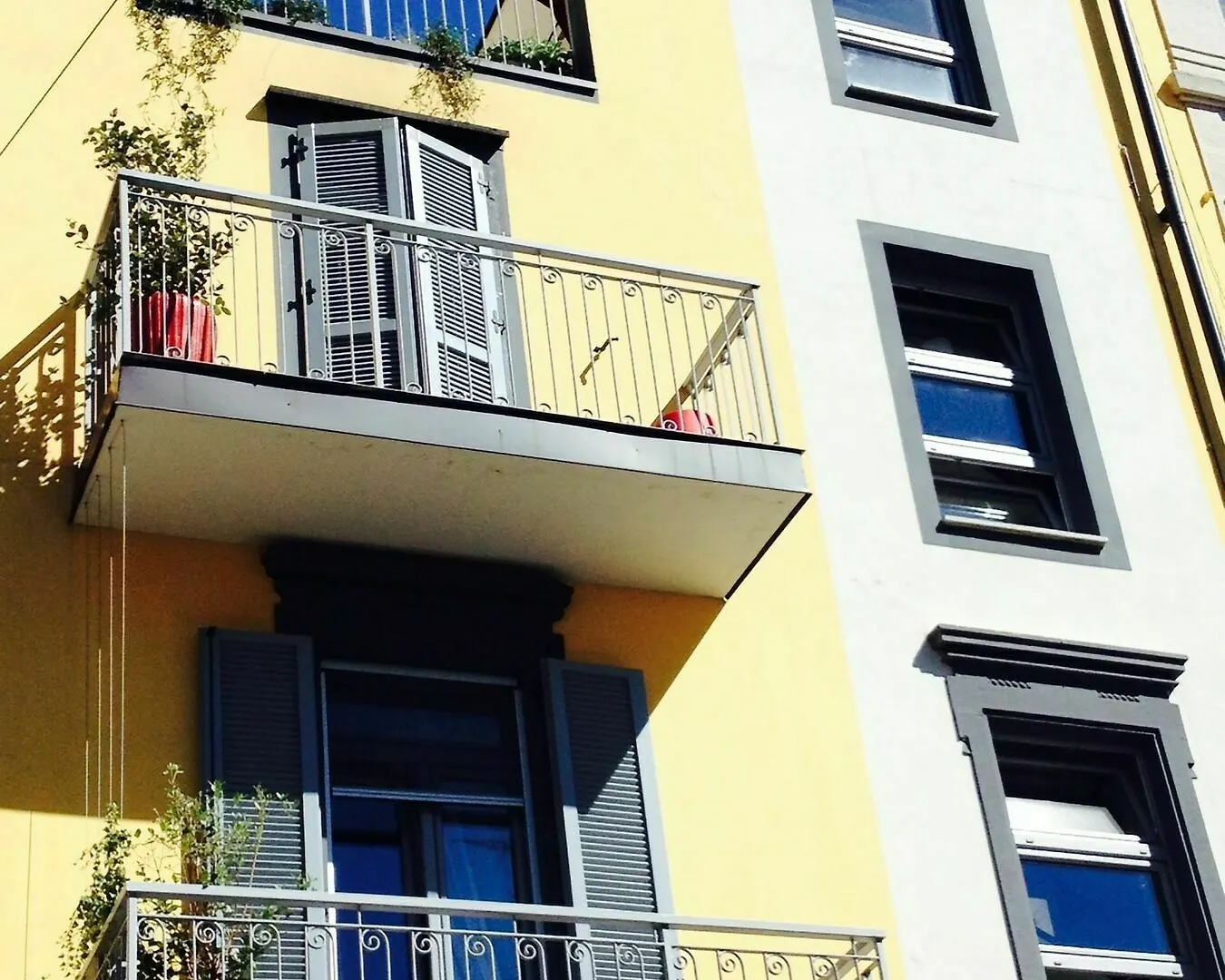 ** Affittacamere Hotel Rosso Segnale Milano Italia