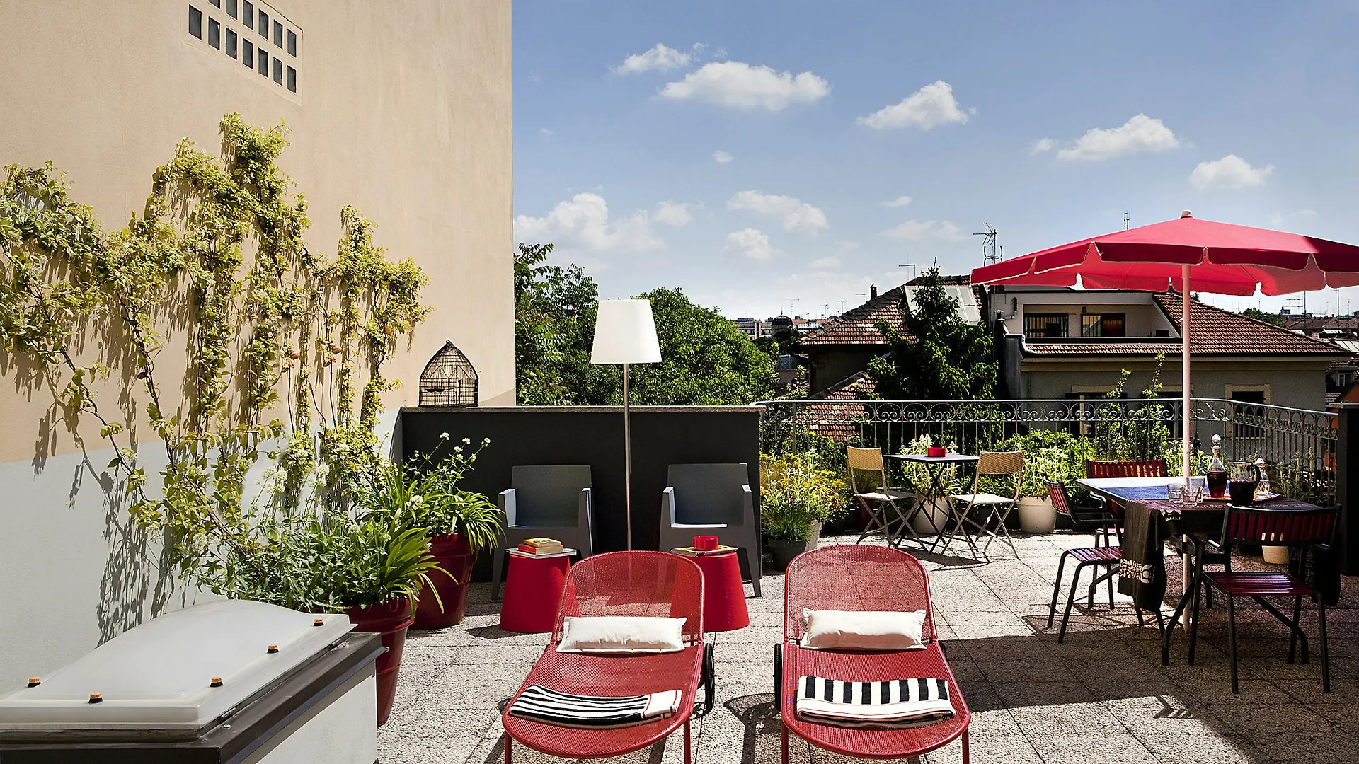 Hotel Rosso Segnale Milano 2*,