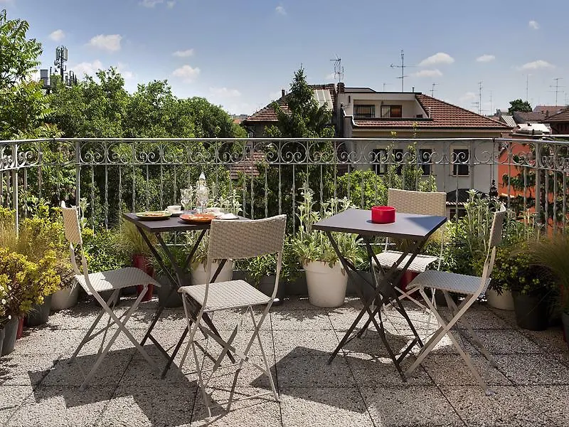 Rosso Segnale Milano Hotel Guest house Milan